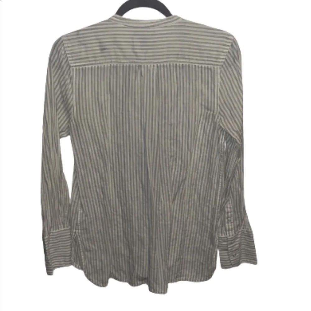 J Crew gray/cream striped long sleeve button down casual dress shirt size S